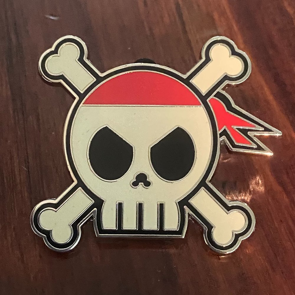 2006 Pirates of the Caribbean Mickey Skull Disney Parks Pin
